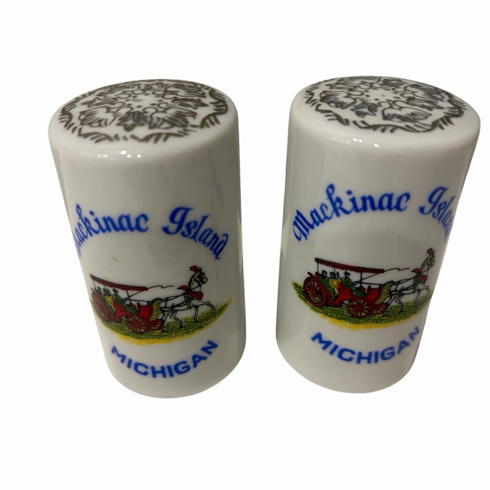 Mackinac Island Souvenir Salt Pepper Set Vintage 3" Inch Tall Horse Carriage